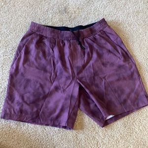 Lululemon Channel Cross shorts